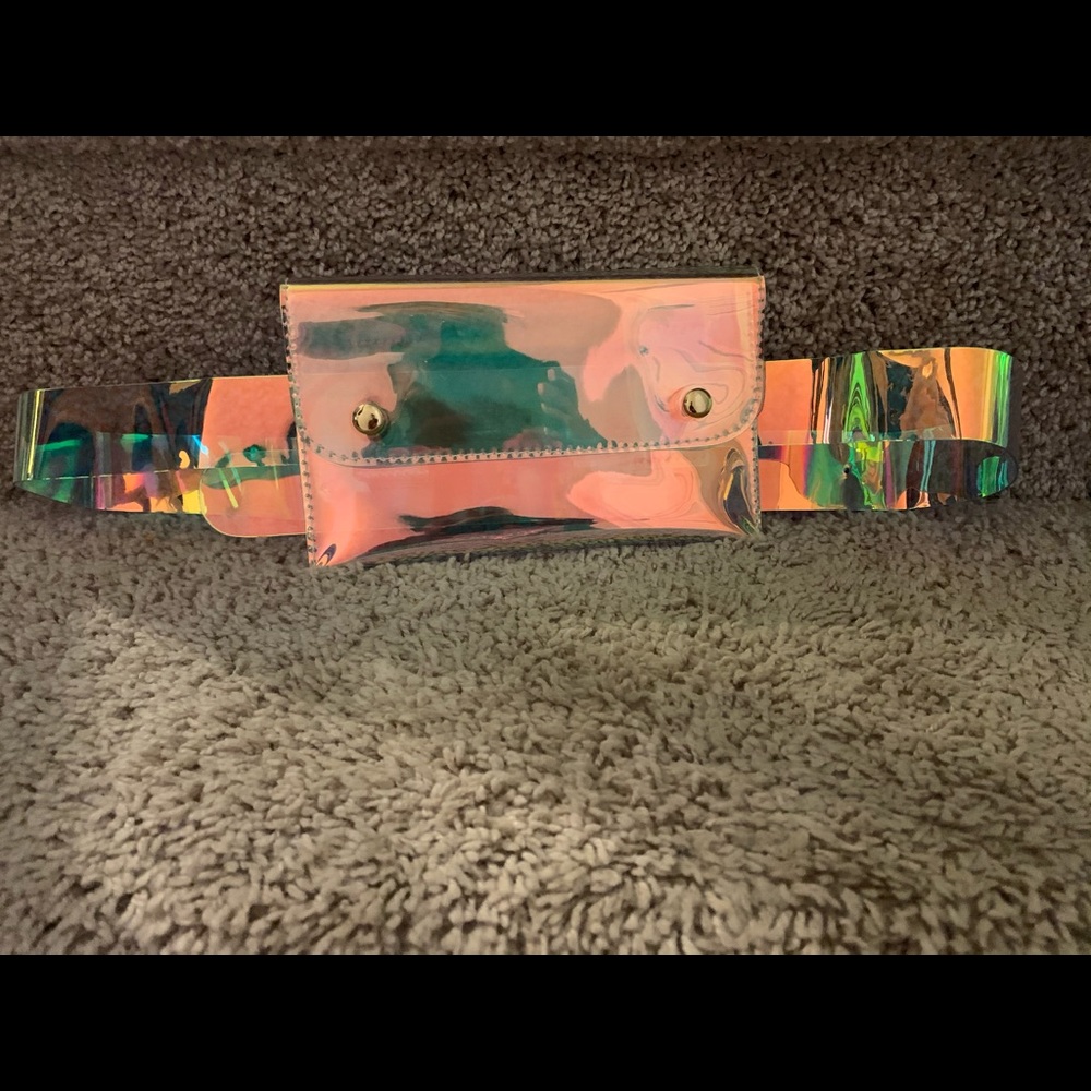 Waist pouch